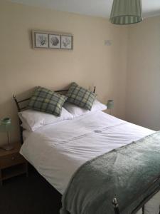 Causeway Street Holiday House Self Catering-Portrush客房内的一张或多张床位