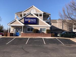 路易斯威尔InTown Suites Extended Stay Louisville KY - Northeast的相册照片