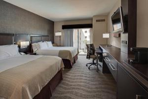 那不勒斯Holiday Inn Express & Suites Naples Downtown - 5th Avenue, an IHG Hotel的相册照片