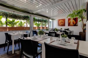 Hotel Rinascimento - Gruppo Trevi Hotels餐厅或其他用餐的地方