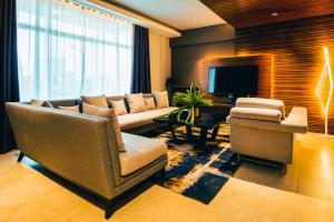 Blackwood Boutique Hotel and Apartments的休息区