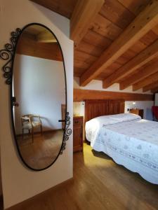 Relax alle porte di Aosta客房内的一张或多张床位