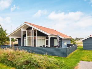 法贾德嘉德Three-Bedroom Holiday home in Ulfborg 23的相册照片