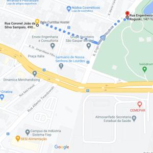 库里提巴Bela Curitiba Hostel的梅布恩市地图,有道路和交叉点