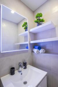 Apartmani Plazibat的一间浴室
