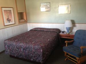 Jamestown Motel客房内的一张或多张床位