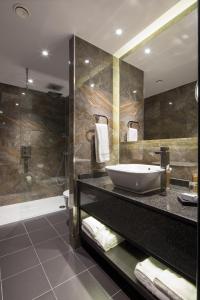 凯恩贝尔豪斯酒店的一间浴室