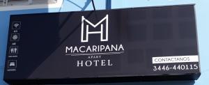 GualeguaychúMacaripana的电视屏幕上一个马里奥特酒店标志