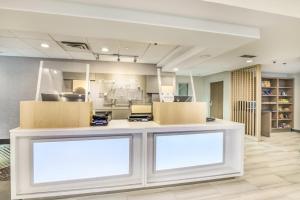 Holiday Inn Express & Suites Longview North, an IHG Hotel大厅或接待区