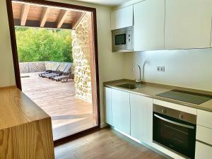 Noriega2 Apartamentos en villa con piscina privada en Asturias El Marquesau的相册照片