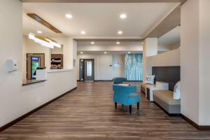 WaukeeMainStay Suites Waukee-West Des Moines的相册照片