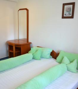 Hotel Iadolina客房内的一张或多张床位