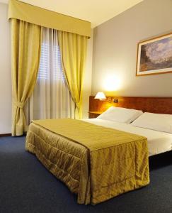 奥索纳Hotel Motel Europa的相册照片