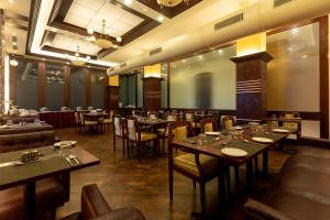 Grand Hotel Mumbai - Ballard Estate, Fort餐厅或其他用餐的地方