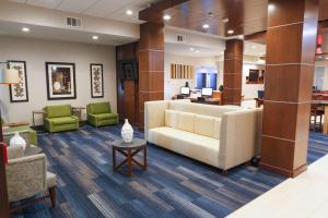休斯顿Holiday Inn Express & Suites - Houston IAH - Beltway 8, an IHG Hotel的相册照片