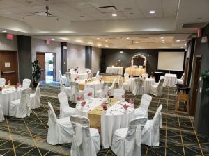 凤凰城Holiday Inn & Suites Phoenix Airport, an IHG Hotel的相册照片