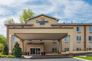 NaugatuckComfort Inn Naugatuck-Shelton, CT的相册照片