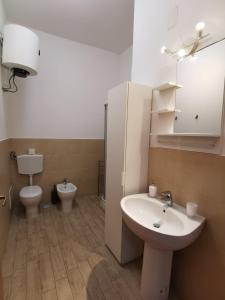 All' Ombra del Faro - Mini Apartments的一间浴室