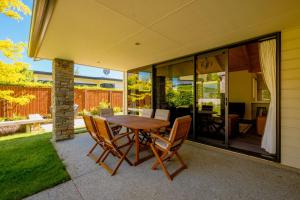 Roys Bay Lodge - Wanaka Holiday Home平面图