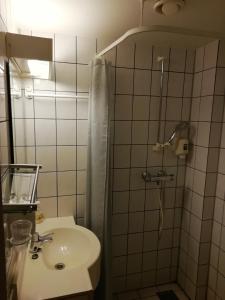 Kirkenes Hotell的一间浴室
