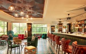 The Connaught, New Delhi- IHCL SeleQtions酒廊或酒吧区