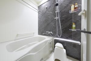 MONday Apart Premium 日本橋的一间浴室