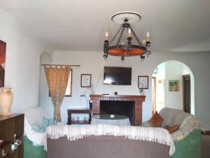 普拉多德尔雷4 bedrooms villa with private pool enclosed garden and wifi at Prado del Rey的相册照片