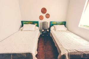 Cañamero2 bedrooms house with shared pool furnished garden and wifi at Canamero的相册照片