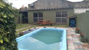 La Casa Grande内部或周边的泳池