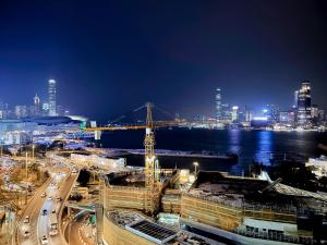 香港Inotel Suite的城市的夜景,建筑工地