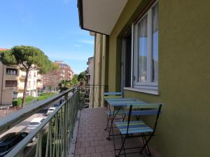 加尔登尼亚旅馆的阳台或露台