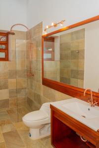 Hotel Marquesa de Pinares的一间浴室