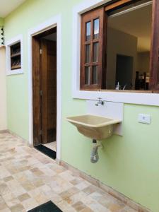 Villa Palmeira Ubatuba的一间浴室