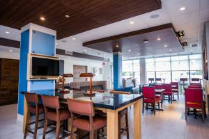 柏斯海滩Holiday Inn Express & Suites Rehoboth Beach, an IHG Hotel的相册照片