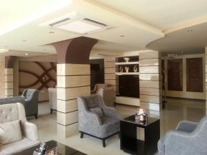 Dorar Darea Hotel Apartments- Al Malqa 2大厅或接待区