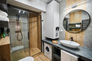 VIP Apartamenty, ORKANA APART的一间浴室
