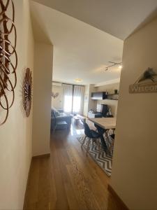 Apartament Neret I的休息区