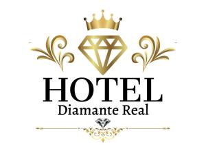 CiénagaHotel Diamante Real Cienaga的金冠酒店标志