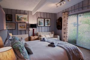 The Cabin - Luxury Country Living客房内的一张或多张床位