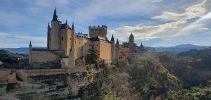 塞哥维亚Real Segovia Apartments by Recordis Hotels的相册照片