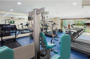 Porto Beach Resort - Marulhos的健身中心和/或健身设施
