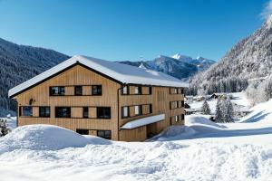 瓦尔德阿尔贝格Verwall Apartment Arlberg - mit Sauna, Balkon und Gästekarte Premium的相册照片