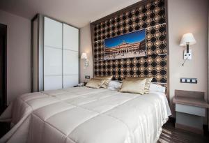 巴塞罗那旅馆客房内的一张或多张床位