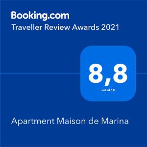 Apartment Maison de Marina的证书、奖牌、标识或其他文件