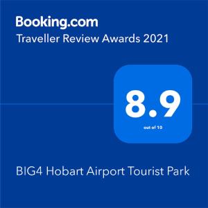 剑桥BIG4 Hobart Airport Tourist Park的卡车港口旅游公园的屏幕,带短信旅行评语奖