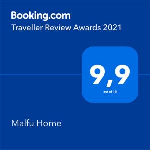 大加那利岛拉斯帕尔马斯Malfu Home的手机的屏幕截图,带短信旅行者评语奖