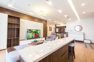 河内Premium Apartment Vinhomes Metropolis BaDinh的相册照片