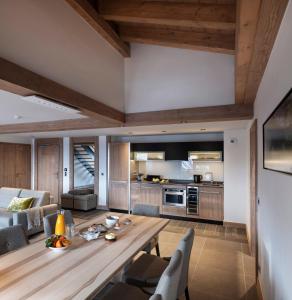 Residence Alpen Lodge的厨房或小厨房