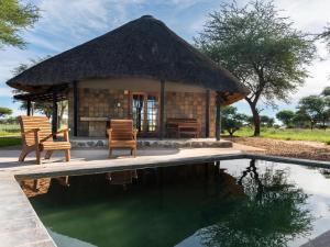 GobabisAfrica Awaits Lodge & Safaris的相册照片