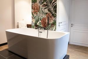 5尚布勒别墅酒店的一间浴室
